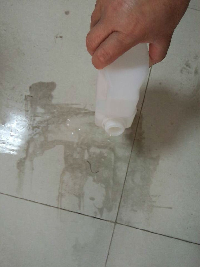 3-加入药液.jpg